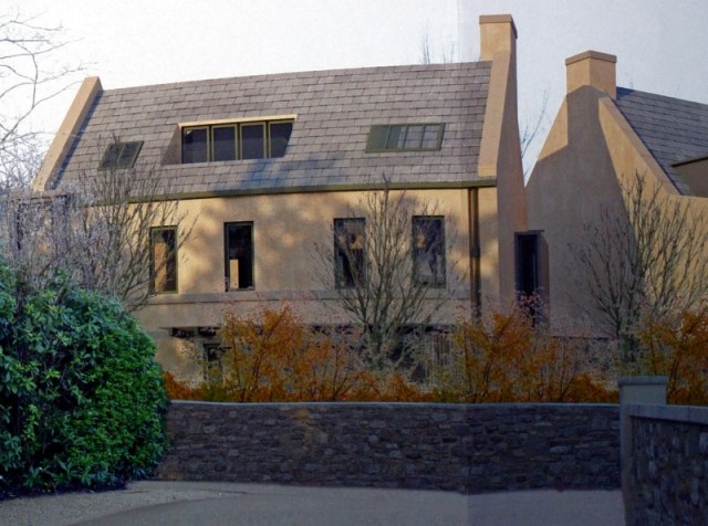 Entrance lodge houses